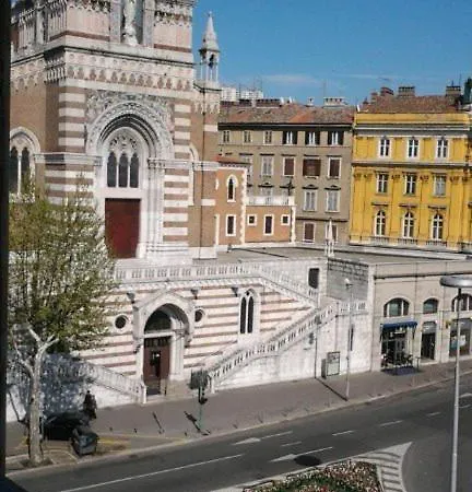 Rooms Aston Gæstehus Rijeka